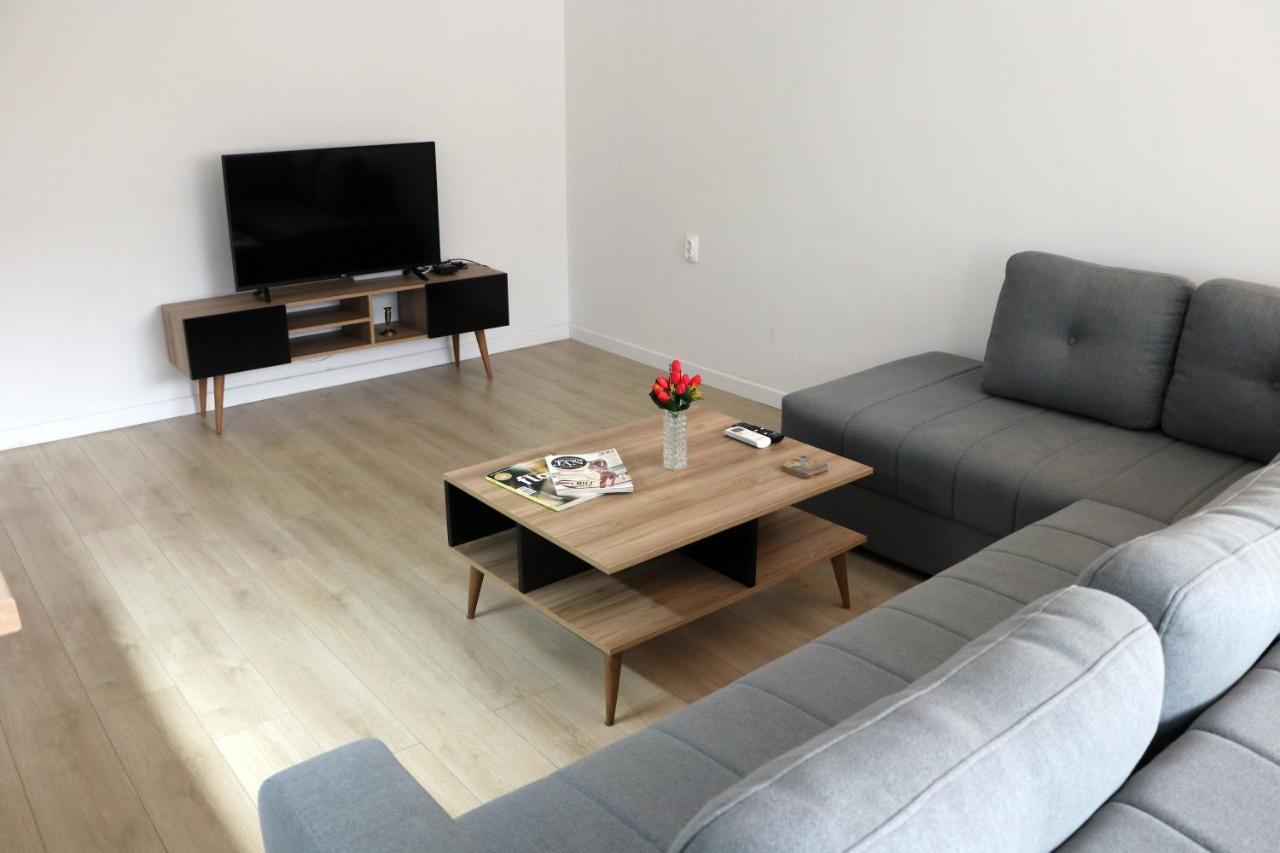 Spacious Modern Apartment Kisela Voda Skopje Zewnętrze zdjęcie